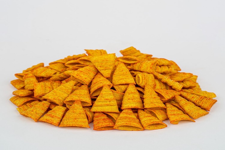 Üçgen Cips Neyden Yapılır?