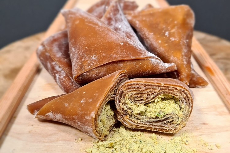 Üçgen Pestil Antep Fıstıklı Nasıl Yapılır?