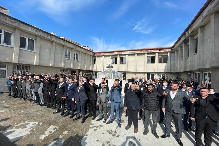 Ülkü Ocaklarına Üye Olmak Polisliğe Engel Mi?