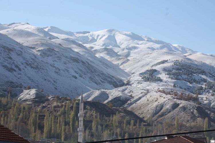 Ulubaba Dağı’nın Yüksekliği Kaç Metredir?