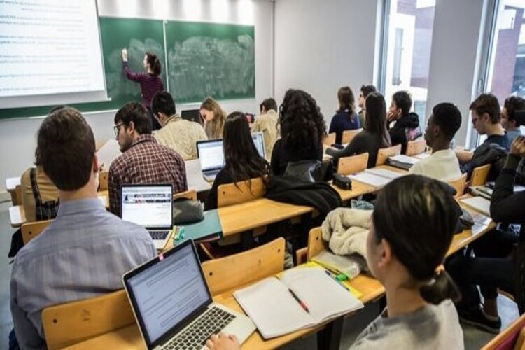 Üniversite Kayıt Dondurma Tecili Bozar Mı?