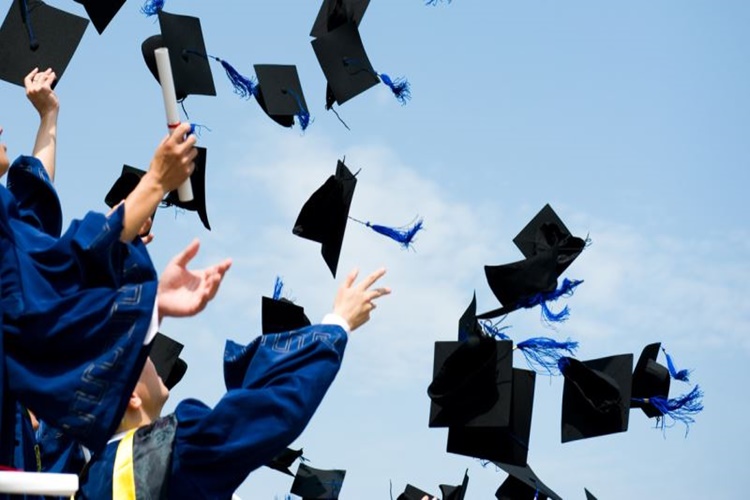 Üniversite Mezunu Olmak Neden Önemlidir?
