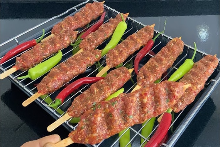 Urfa Kebabı Evde Nasıl Yapılır?