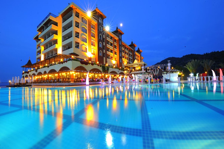 Utopia Otel Sahibi Kim?