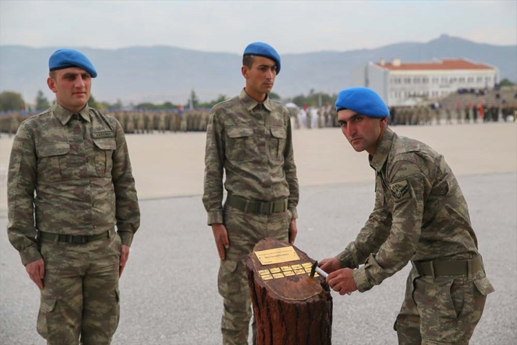Uzman Erbaş Kaç Saat Çalışır?
