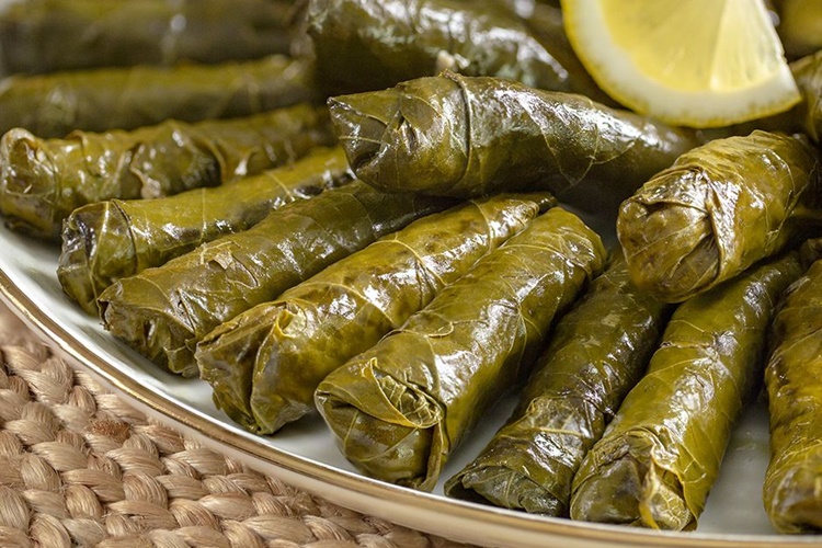 Üzüm Sarması Kaç Dakikada Pişer?