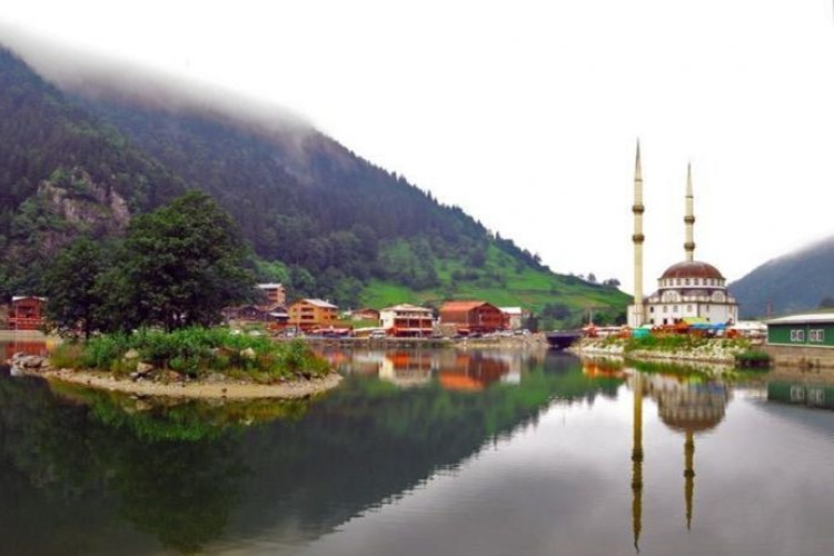 Uzungöl ve Bayburt Arası Kaç Km?