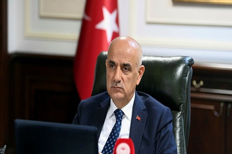 Vahit Kirişçi Hangi Liseden Mezun Olmuştur?