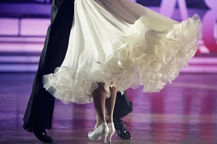 Vals Ayak Hareketleri