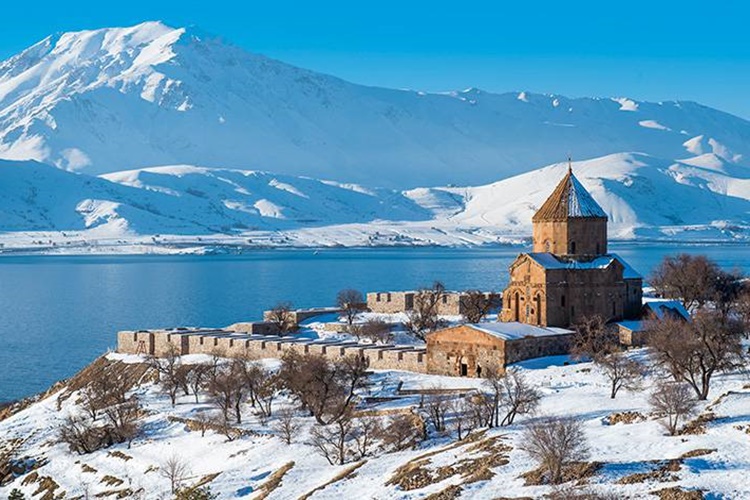 Van Akdamar Adası Müze Kart Geçerli Mi?