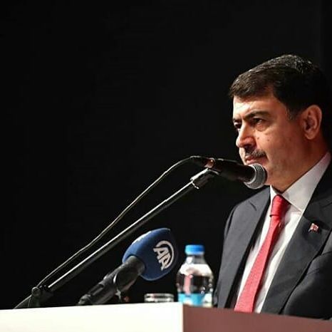 Vasip Şahin’in Boyu Kaçtır?