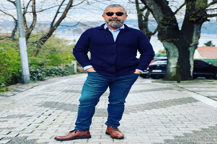 Veyis Ateş’in Ailesi Kimdir?