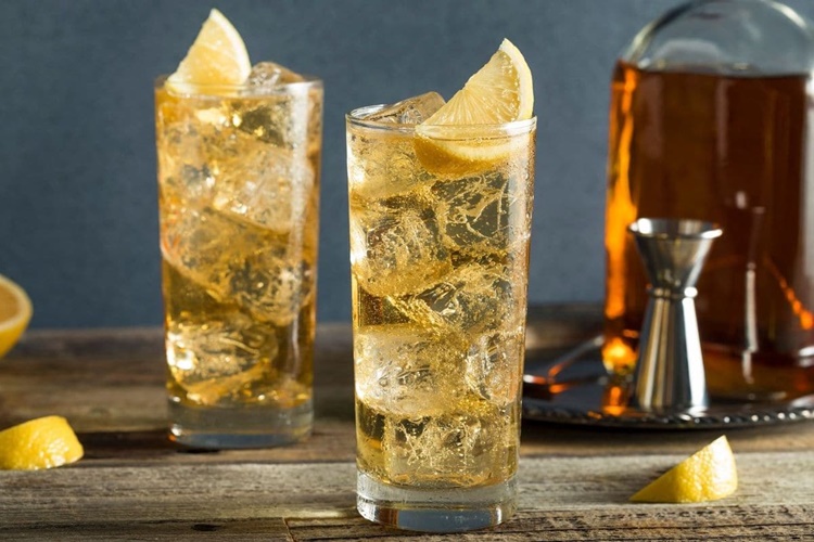 Viskiye Ne Kadar Soda Konulur?