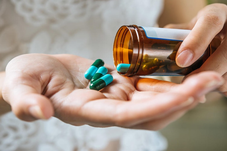 Vitamin Hapları Saç Uzatır Mı?