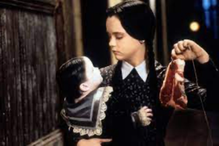 Wednesday Addams Kimdir?