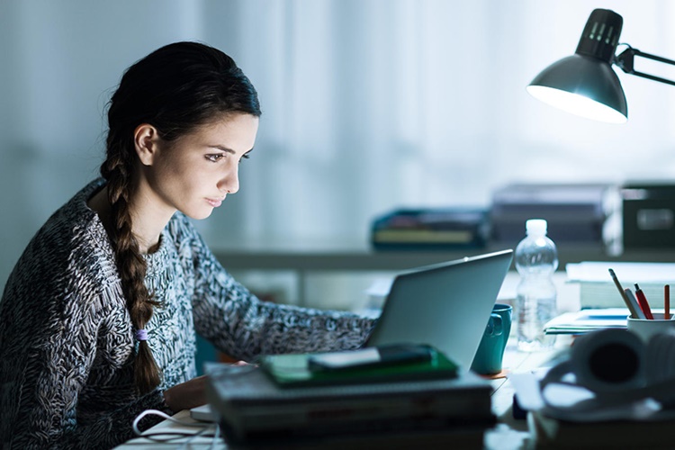 Work And Study Dil İstiyor Mu?