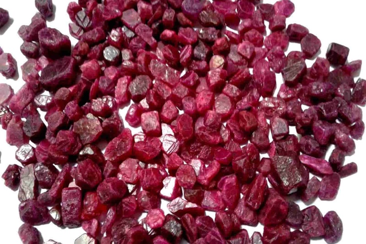 Yakut Taşı Anlamı Nedir?