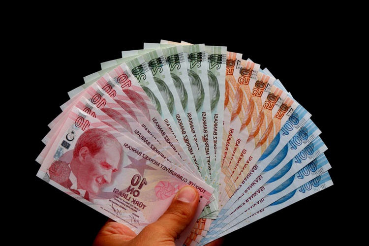 Yapı Kredi Bankası Çalışma Saatleri Nedir?