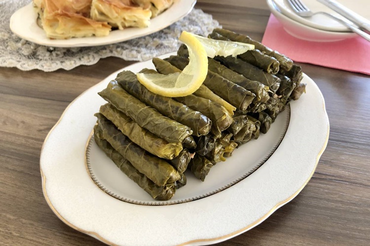 Yaprak Sarması Kaç Dakikada Pişer?