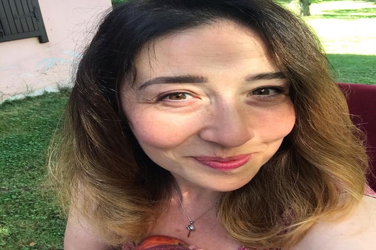 Yasemin Çonka Boyu Kaçtır?