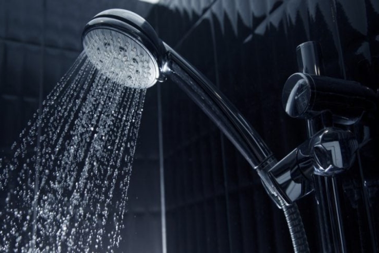 Yatsı Ezanından Sonra Banyo Yapılır Mı?