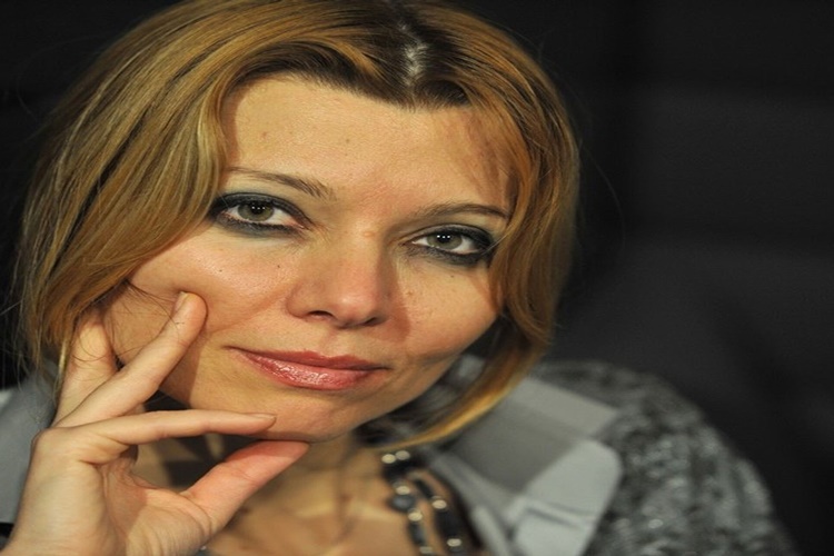 Yazar Elif Şafak Hakkında Bilinmesi Gerekenler