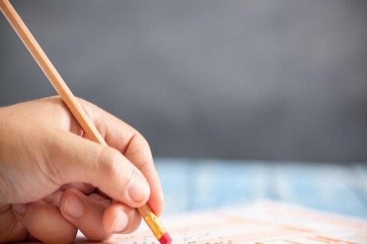 Yazılı Ehliyet Sınavı Nasıl Geçilir?