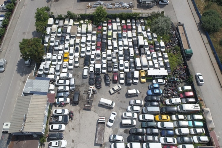 Yediemin Otopark Nerededir?