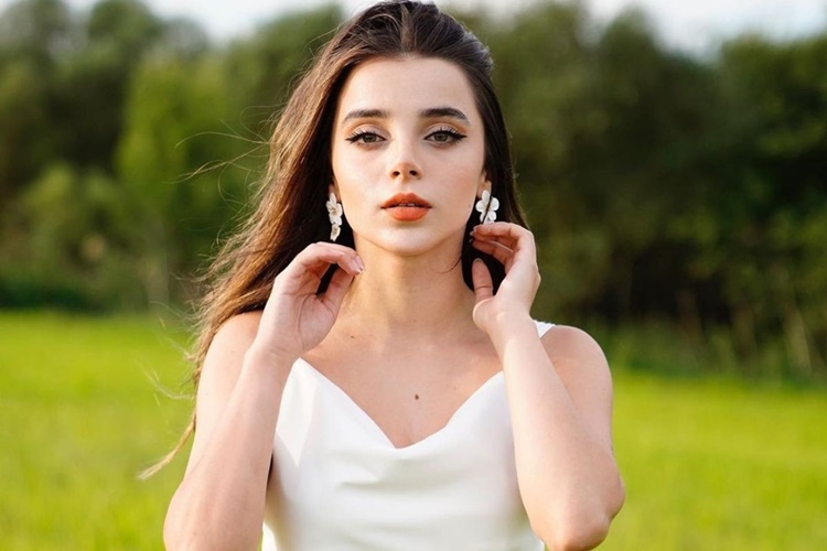 Yeliz Korkmaz Annesi Ve Babası Kimdir?