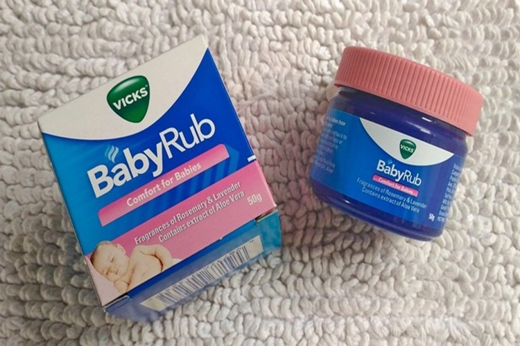Yeni Doğan Bebeğe Vicks Sürülür Mü?