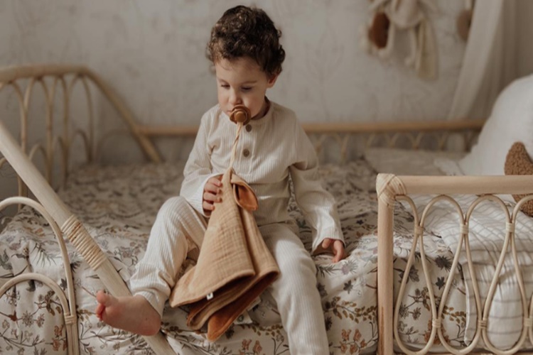 Yeni Doğan Bebek Kıyafeti Nasıl Giydirilir?