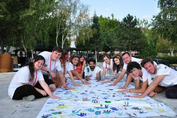 Yeşilay Çalışma Saatleri Nedir? 