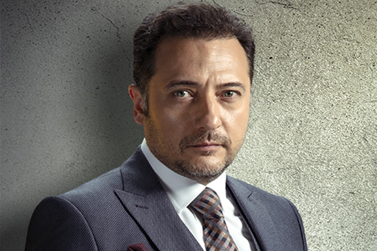 Yiğit Özşener İle İlgili Merak Edilenler