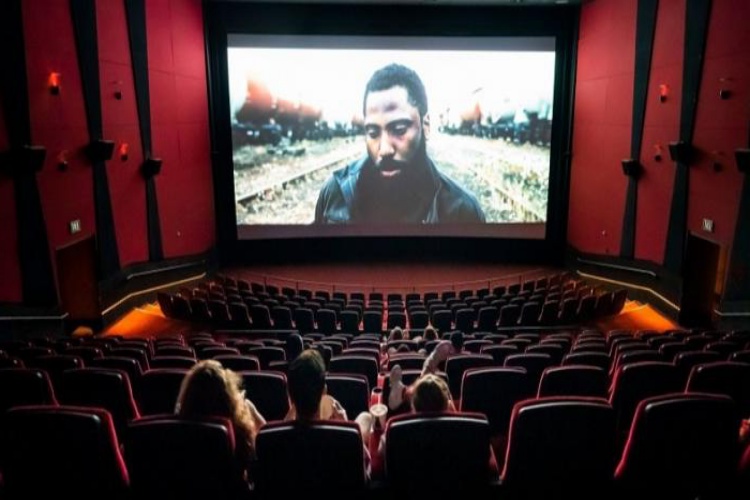 Yılbaşı Gecesi Filmi Yönetmeni Kimdir?