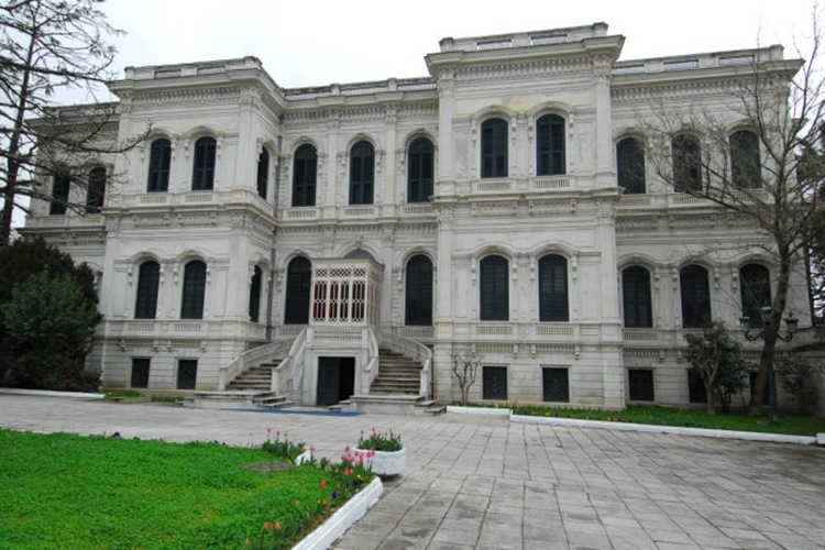 Yıldız Sarayı Kaç Yılında Yapıldı?