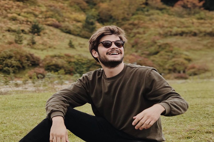 Yıllardır Tanıdığımız Burak Can İle İlgili Merak Edilenler