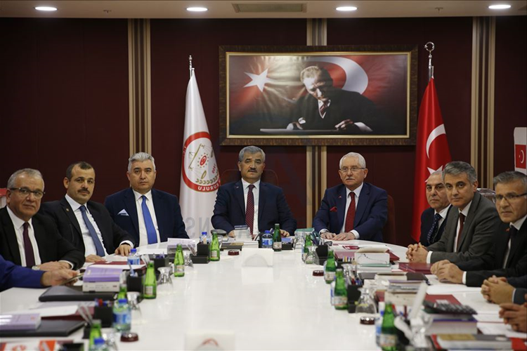 YSK Üyeleri Kaç Yıllığına Seçilir?