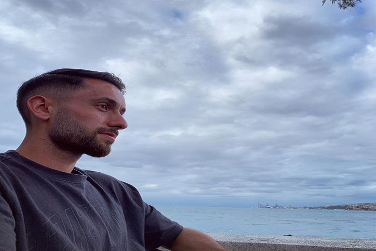Yunus Mallı Hangi Mevkide Oynuyor?
