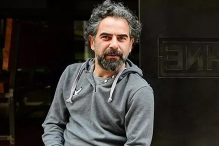 Yurdaer Okur Annesi Kimdir?