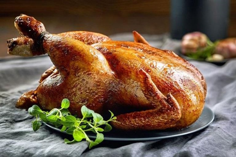 Yurtdışında Tavuk Yemek Helal Mi?