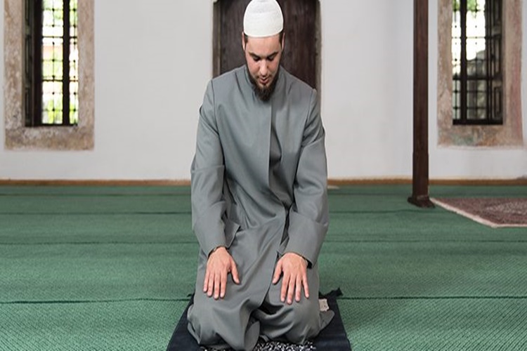 Yüz Rekatlık Namaza Nasıl Niyet Edilir?