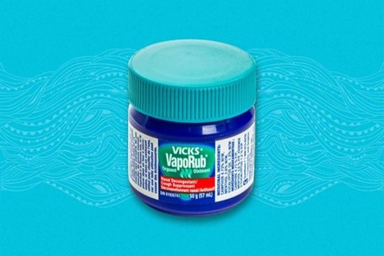 Yüze Vicks Sürmek Tehlikeli Mi?