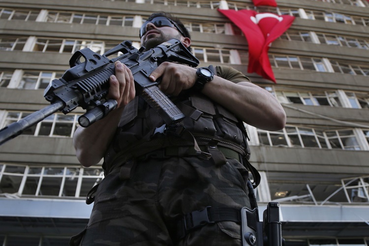 Zabıt Katibi Polis Olabilir Mi?