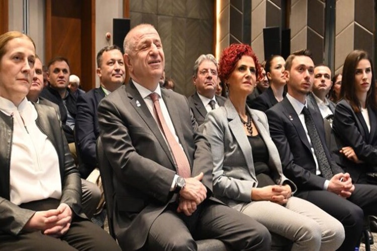 Zafer Partisi Nerede?