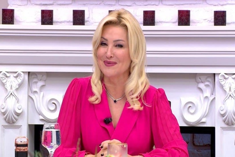 Zahide Yetiş Annesi Kimdir?