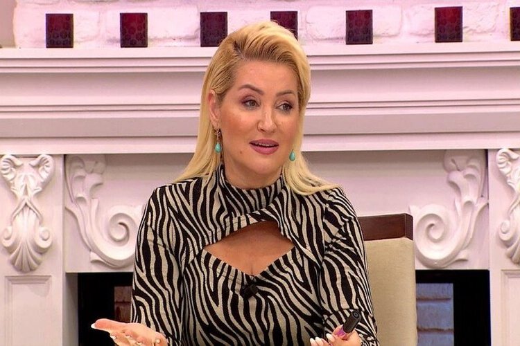 Zahide Yetiş Ne Mezunu?