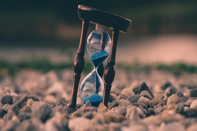Zaman Gitgide Daha Hızlı Mı Geçiyor?