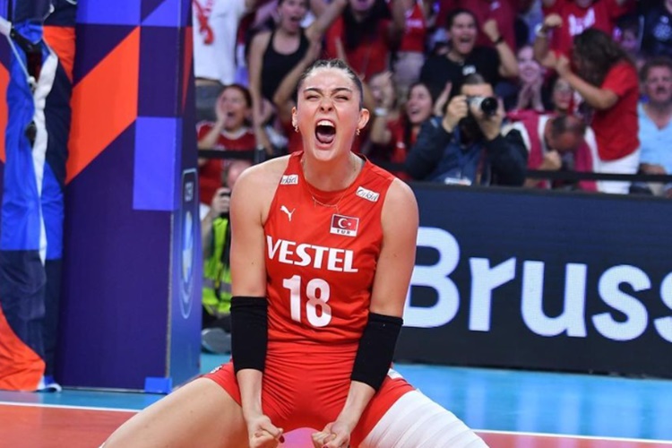 Zehra Güneş Estetikli Mi?