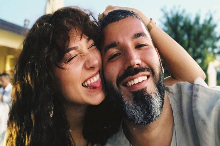 Zeynep Bastık Boy ve Kilosu Kaçtır?