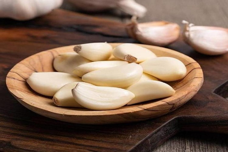 Zeytinyağlı Biber Dolmasına Sarımsak Konur Mu?